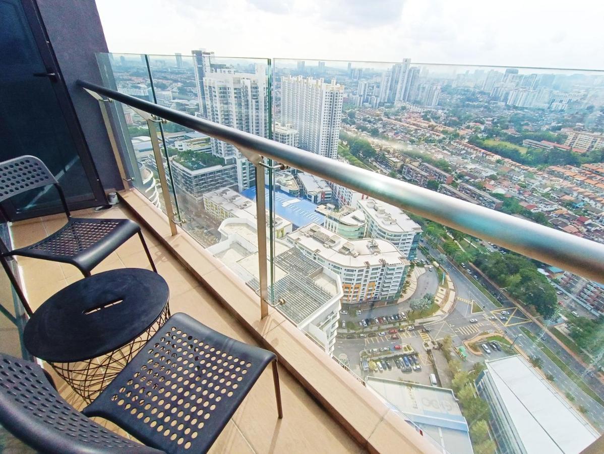 Netflix # Sky Suite Near Jaya One By Salaam Suites, 2 Pax Petaling Jaya Extérieur photo